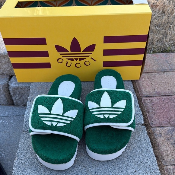 NIB GUCCI x ADIDAS SANDALS SLIDES MAGIC SPONGE GG DEMETRA SIZE 37